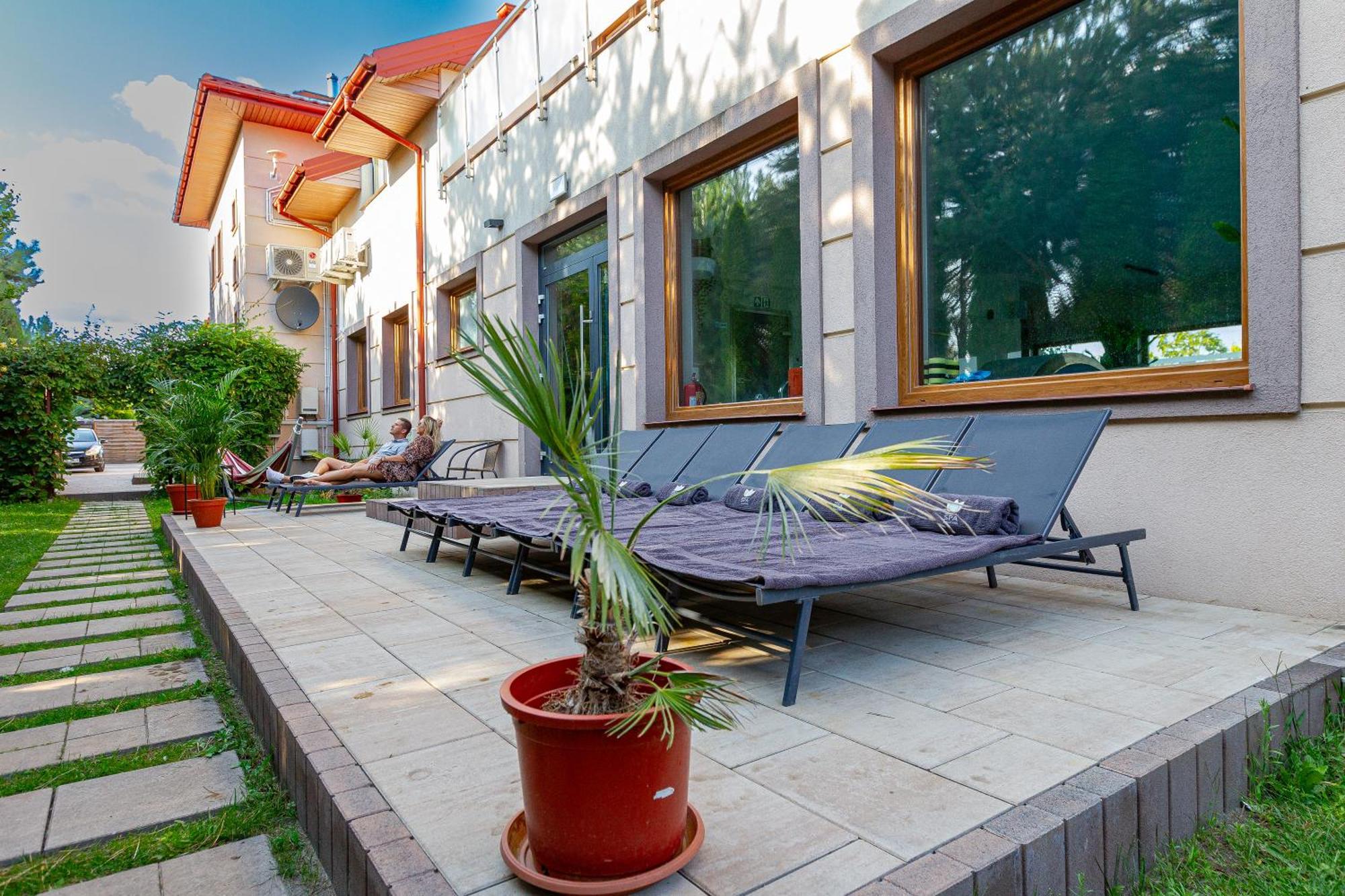 Medical Spa Kwiatowa Łęczyca Εξωτερικό φωτογραφία